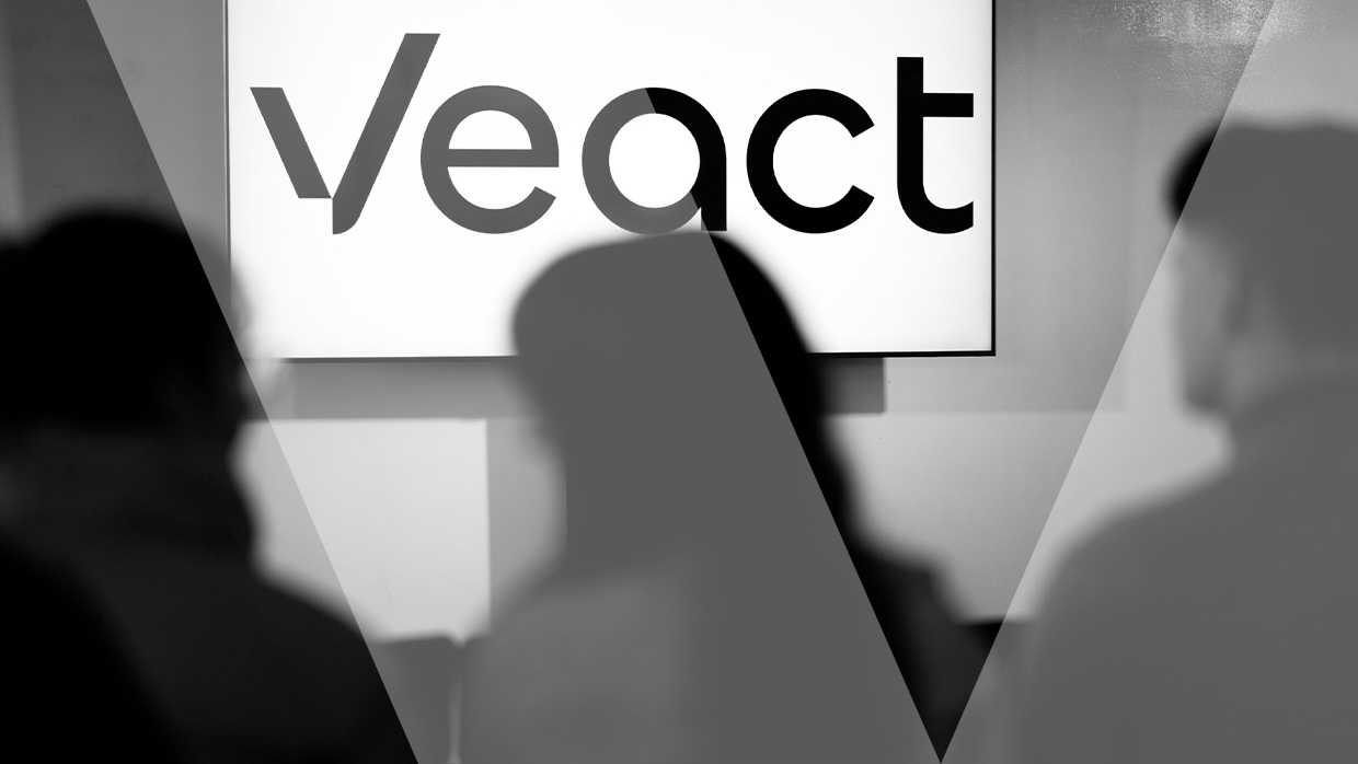 09_Career_mitTransparenz_1240x698