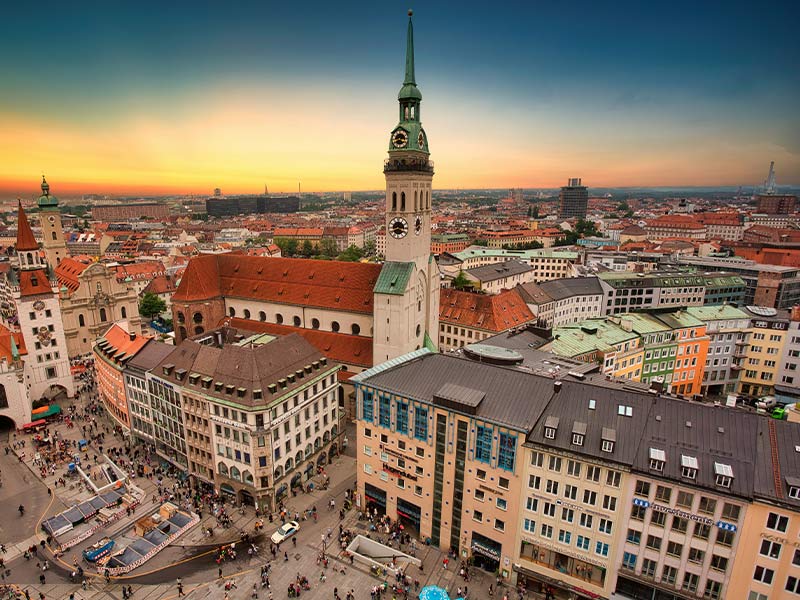 Blick über München Marienplatz